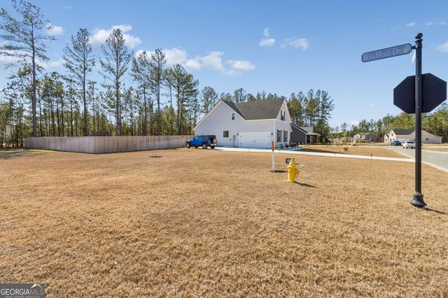 102 Wave Break Court, Kingsland, GA 31548
