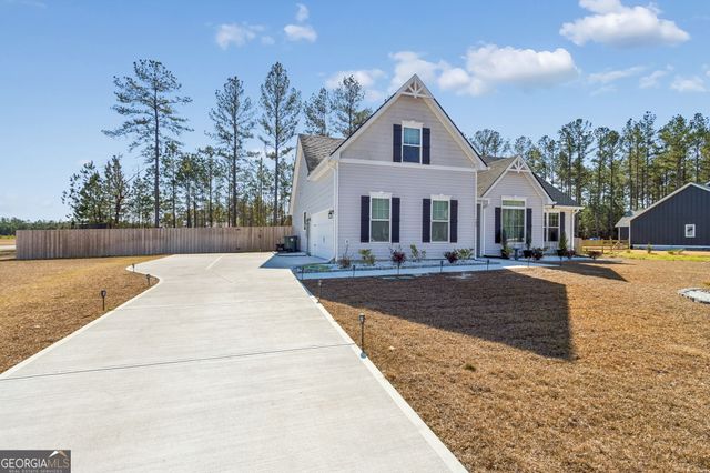 102 Wave Break Court, Kingsland, GA 31548