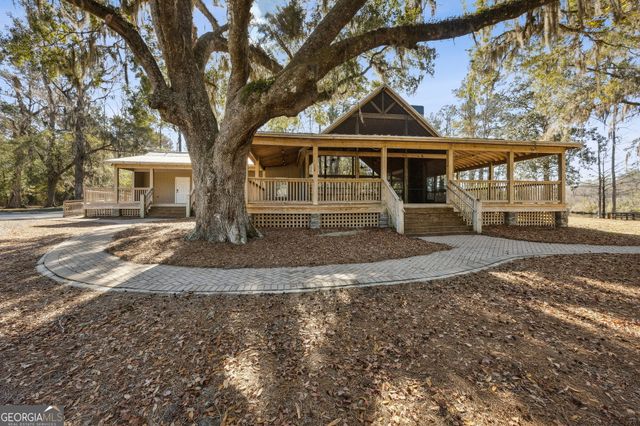 102 Wave Break Court, Kingsland, GA 31548