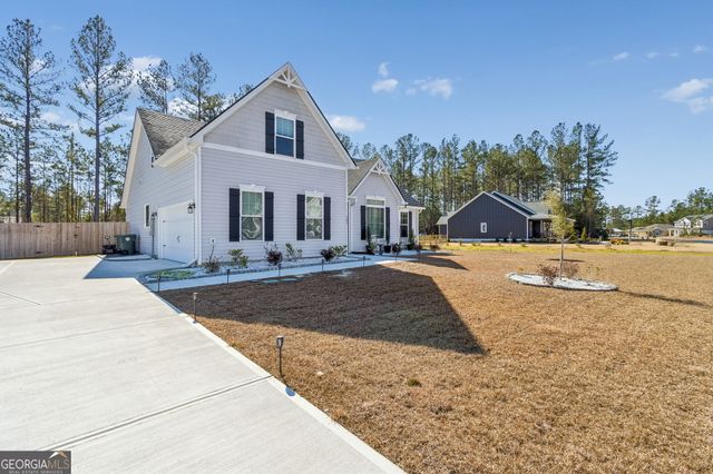 102 Wave Break Court, Kingsland, GA 31548