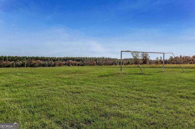 102 Wave Break Court, Kingsland, GA 31548