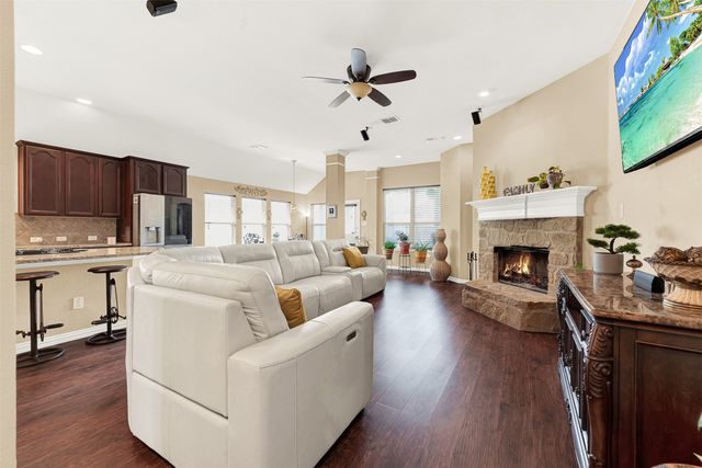 512 Turnstone Drive, Little Elm, TX 75068