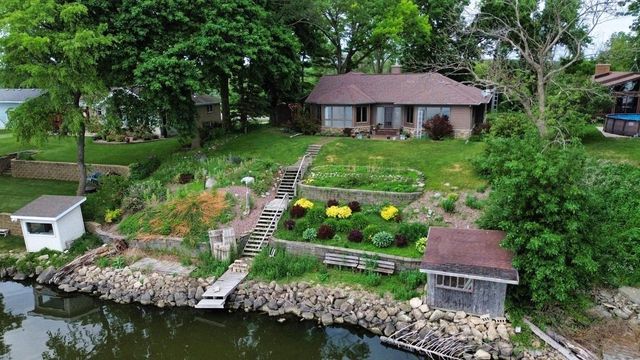 W9863 Dunn ROAD, Fox Lake, WI 53933