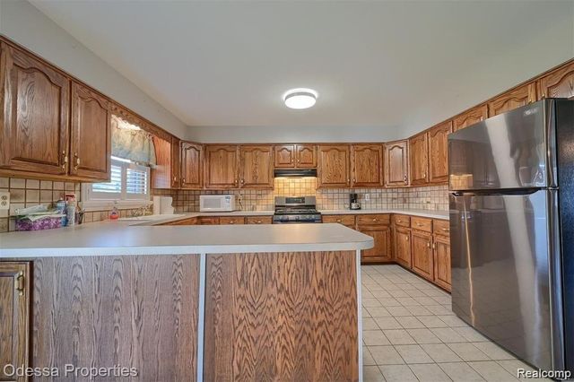 16185 24 MILE Road, Macomb Township, MI 48042