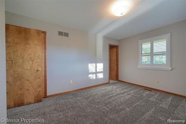 16185 24 MILE Road, Macomb Township, MI 48042