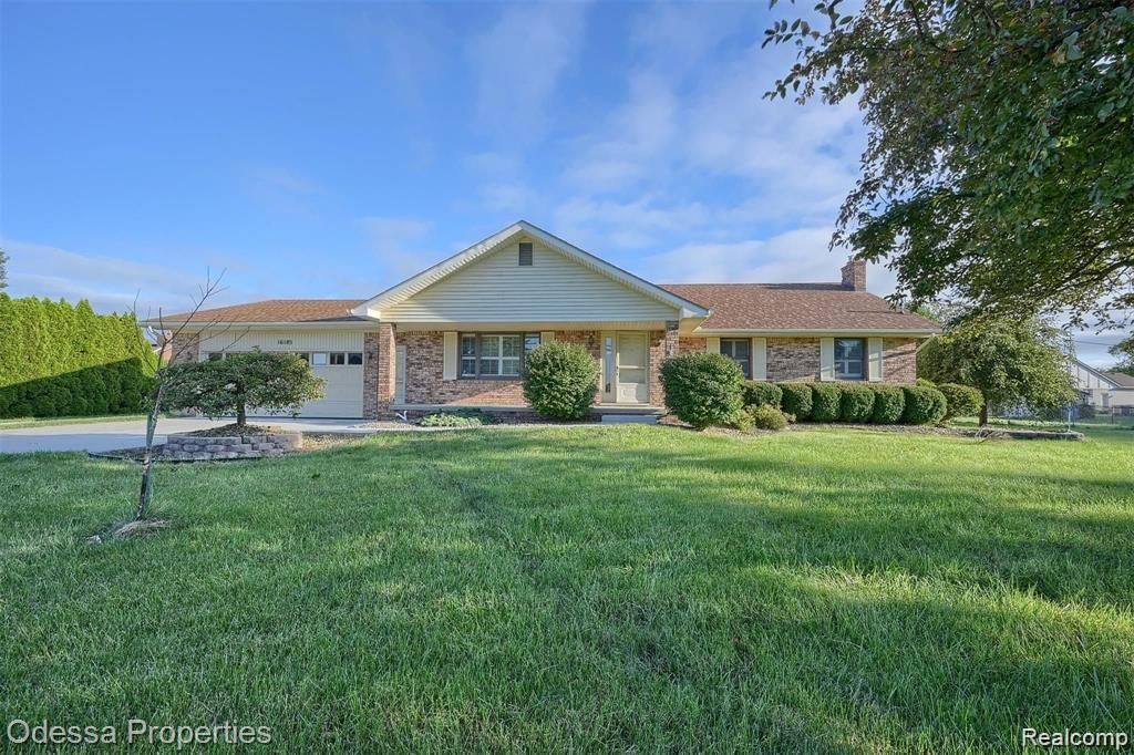 16185 24 MILE Road, Macomb Township, MI 48042
