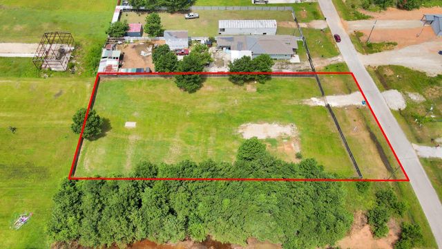 387 Road 5124, Cleveland, TX 77327
