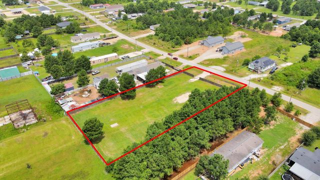 387 Road 5124, Cleveland, TX 77327