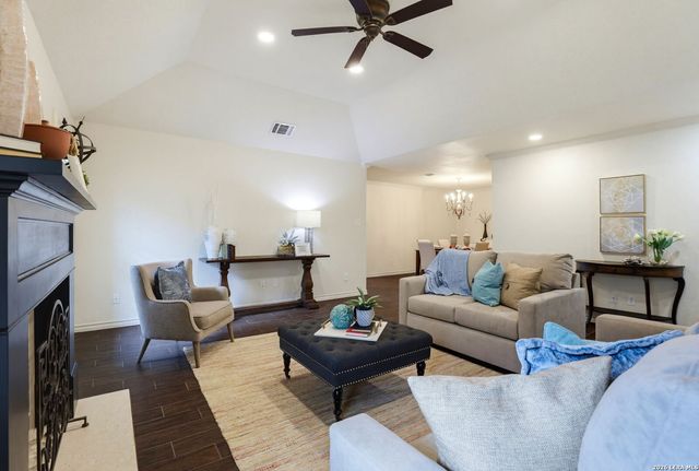 2333 Essex Grace, New Braunfels, TX 78130