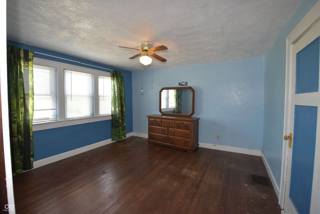 6414 N Main Street, Willow Branch, IN 46186