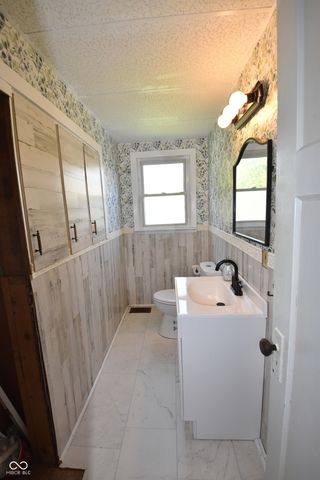 6414 N Main Street, Willow Branch, IN 46186