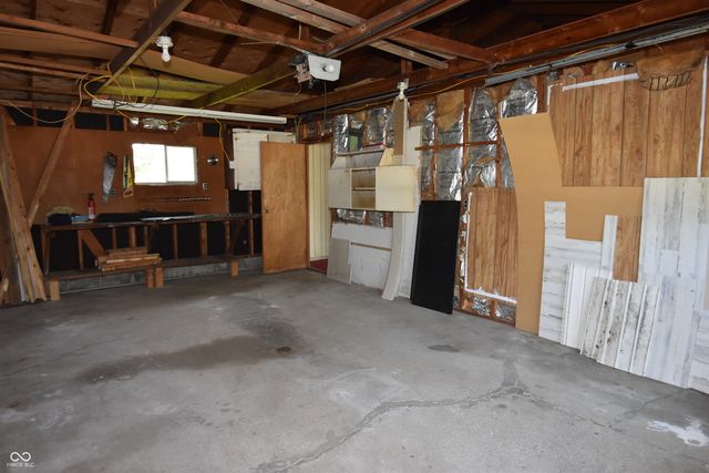 6414 N Main Street, Willow Branch, IN 46186