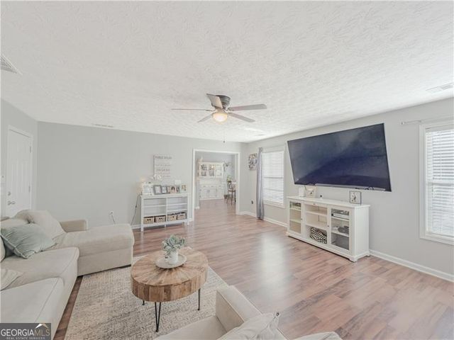 3100 Oak Ridge Lane, Loganville, GA 30052