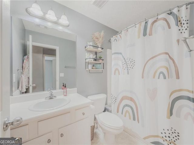 3100 Oak Ridge Lane, Loganville, GA 30052