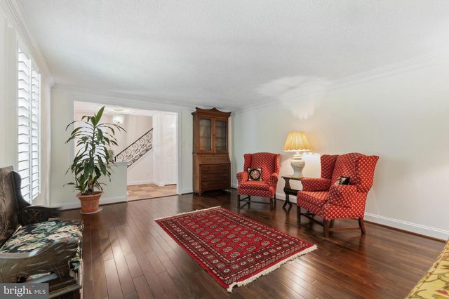 8181 ERIKA DR, Manassas, VA 20112