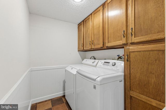 8181 ERIKA DR, Manassas, VA 20112
