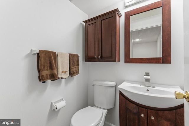 8181 ERIKA DR, Manassas, VA 20112