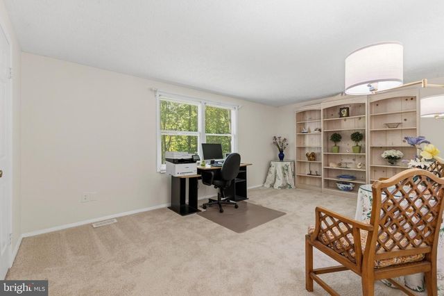 8181 ERIKA DR, Manassas, VA 20112