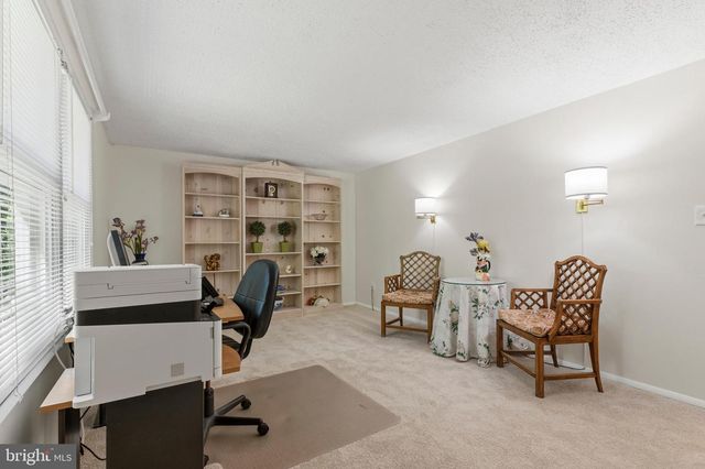 8181 ERIKA DR, Manassas, VA 20112
