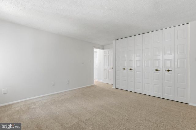 8181 ERIKA DR, Manassas, VA 20112