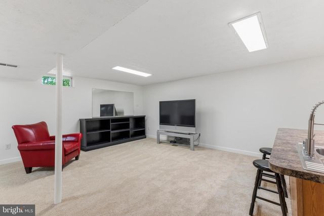 8181 ERIKA DR, Manassas, VA 20112