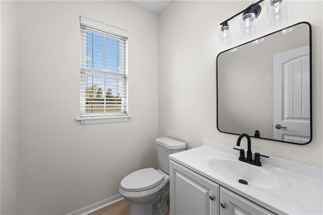 5245 Overland Drive B22, Lawrence, KS 66049