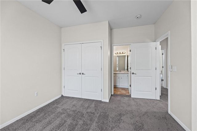 5245 Overland Drive B22, Lawrence, KS 66049