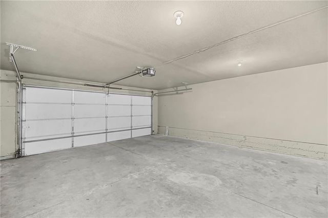 5245 Overland Drive B22, Lawrence, KS 66049