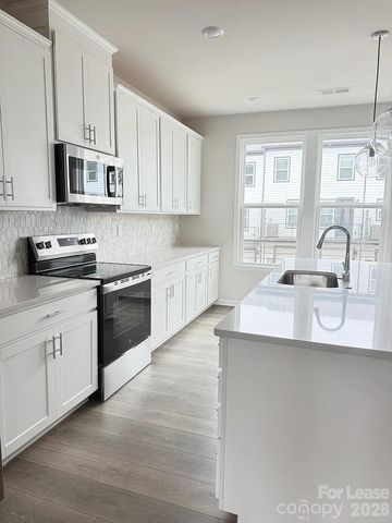 5029 Sunnybrae Place, Charlotte, NC 28262