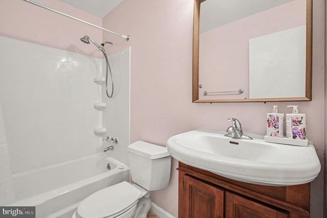 600 OLDE GREENWICH CIR, Fredericksburg, VA 22408