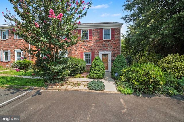 600 OLDE GREENWICH CIR, Fredericksburg, VA 22408