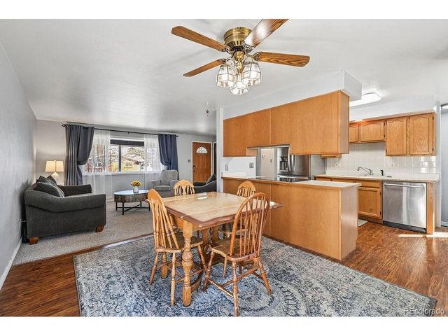 2545 S Estes Ct, Lakewood, CO 80227