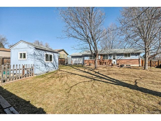 2545 S Estes Ct, Lakewood, CO 80227