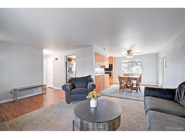 2545 S Estes Ct, Lakewood, CO 80227