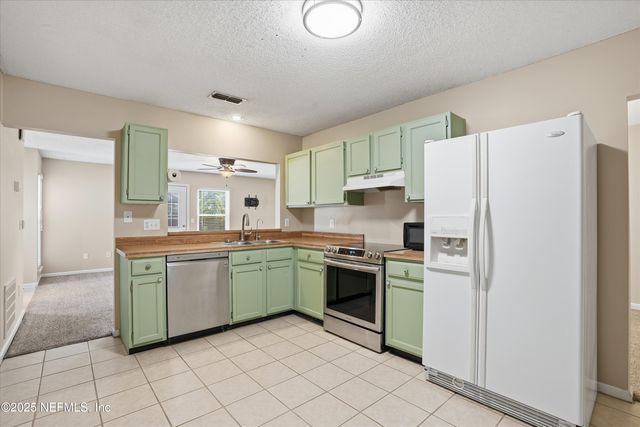 4088 LAURELWOOD Drive, Jacksonville, FL 32257