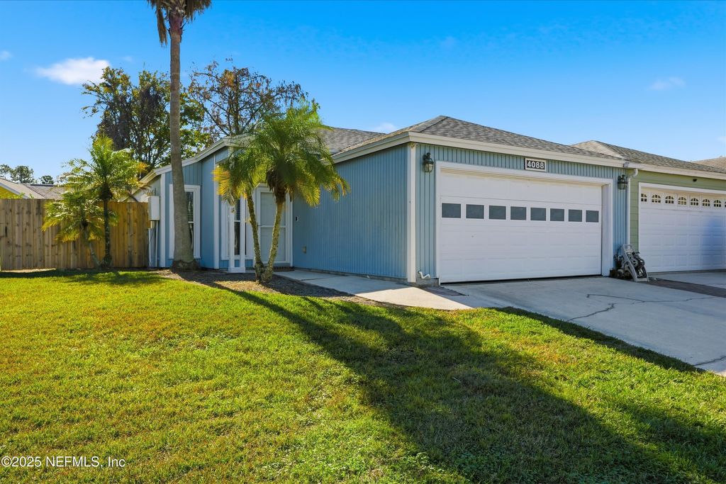 4088 LAURELWOOD Drive, Jacksonville, FL 32257