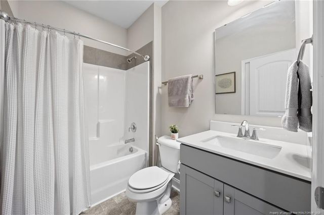 2229 Courtland Drive, Fayetteville, NC 28314