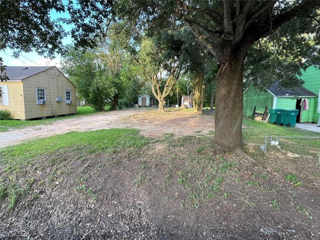 307 Ross Street, La Marque, TX 77568