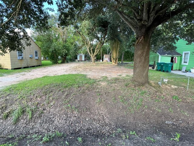 307 Ross Street, La Marque, TX 77568