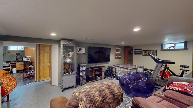 406 N 3RD STREET, Colby, WI 54421