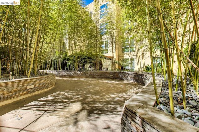585 9Th St 441, Oakland, CA 94607