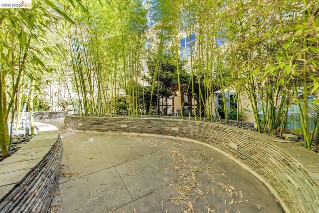 585 9Th St 441, Oakland, CA 94607