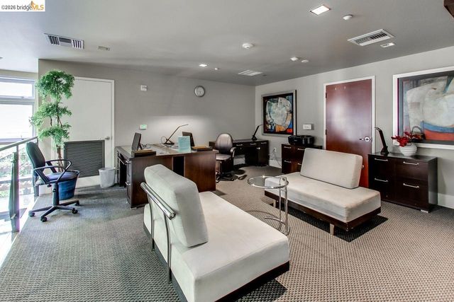 585 9Th St 441, Oakland, CA 94607