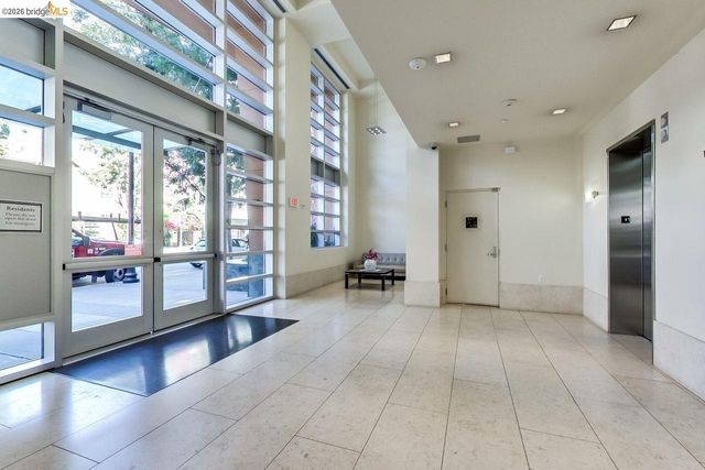 585 9Th St 441, Oakland, CA 94607