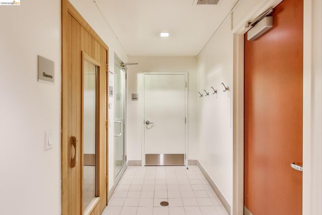 585 9Th St 441, Oakland, CA 94607