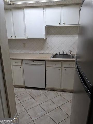 524 Northridge Crossing Drive, Atlanta, GA 30350