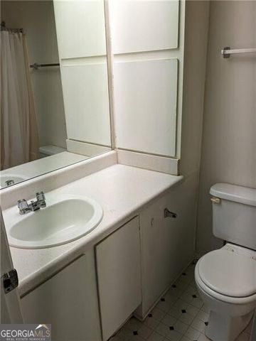 524 Northridge Crossing Drive, Atlanta, GA 30350