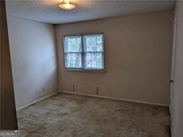 524 Northridge Crossing Drive, Atlanta, GA 30350