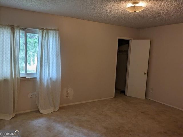 524 Northridge Crossing Drive, Atlanta, GA 30350