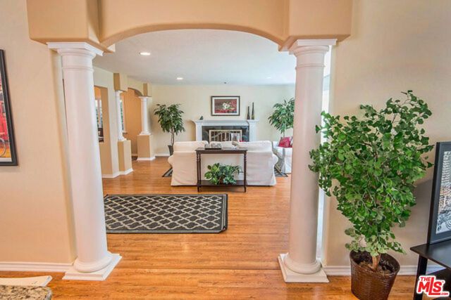 7830 W 83rd Street, Playa Del Rey (los Angeles), CA 90293